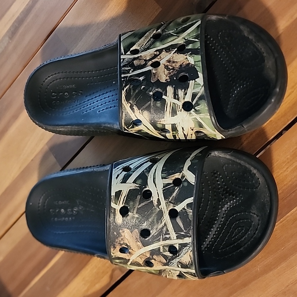 Camo croc slides